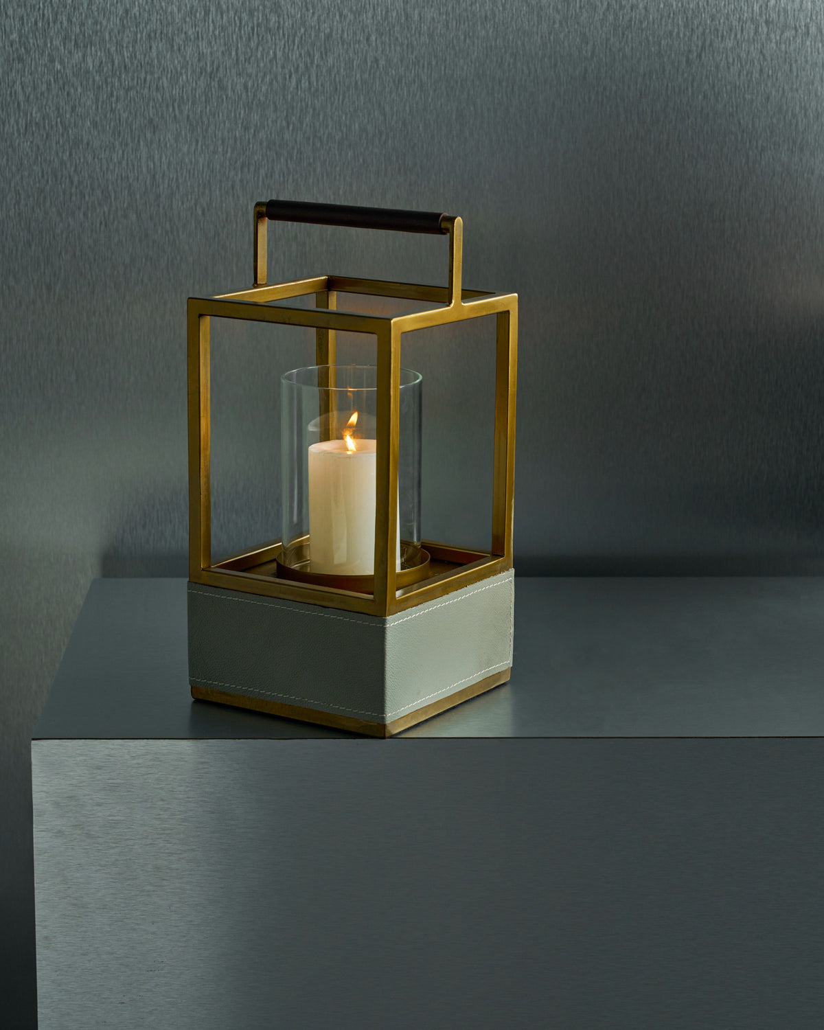 THE FRAME LANTERN