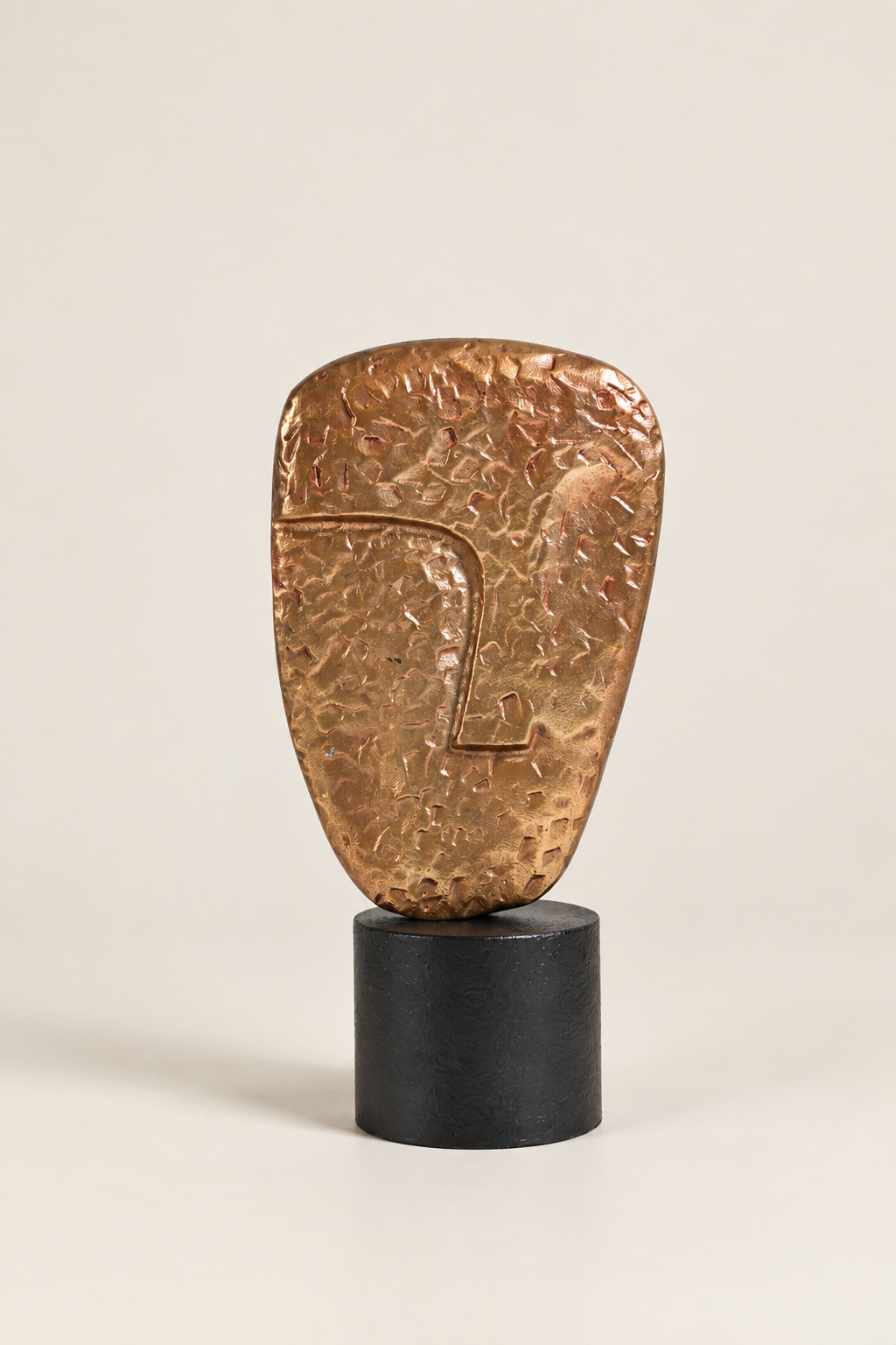 THE MUSE SCULPTURE