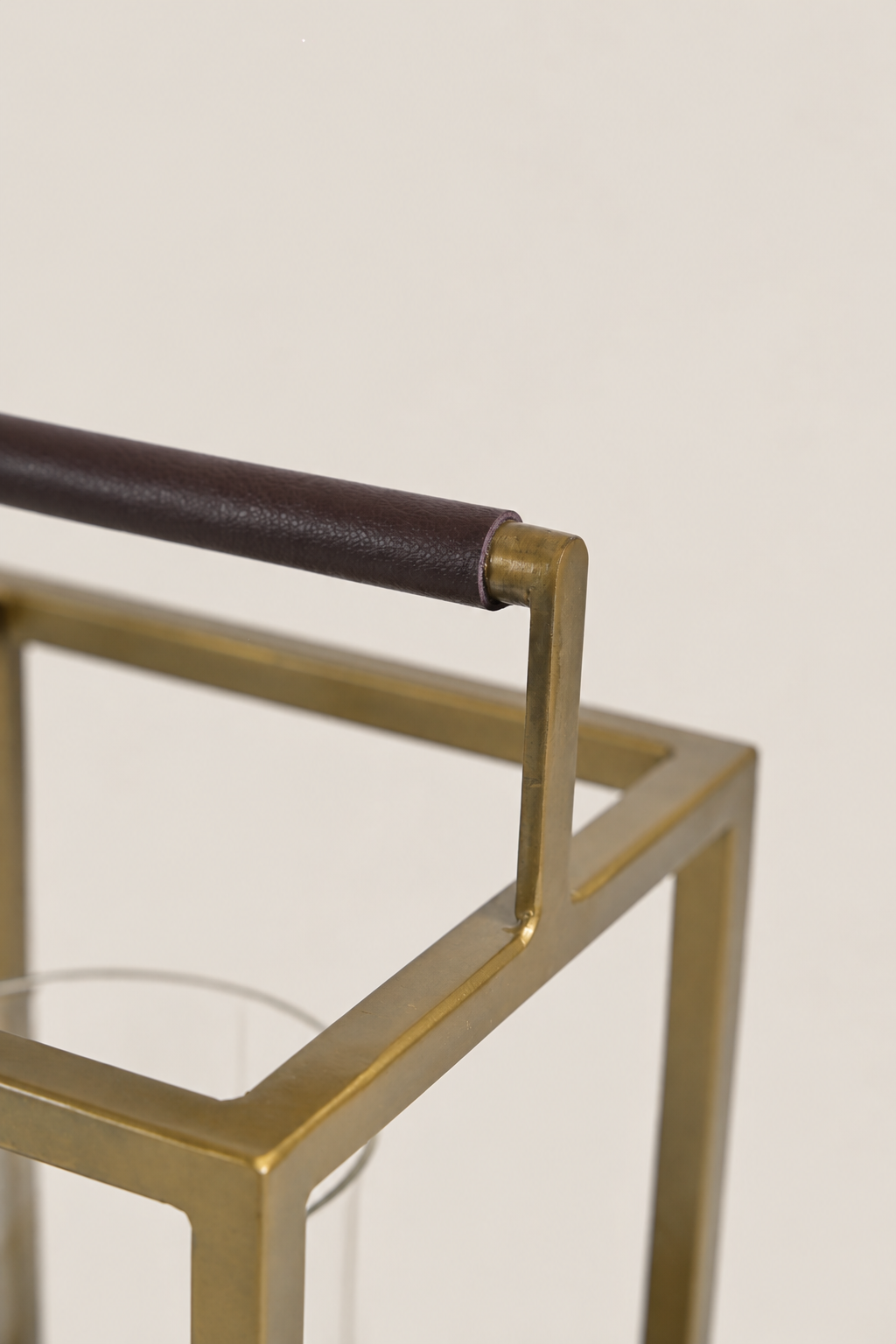 THE FRAME LANTERN