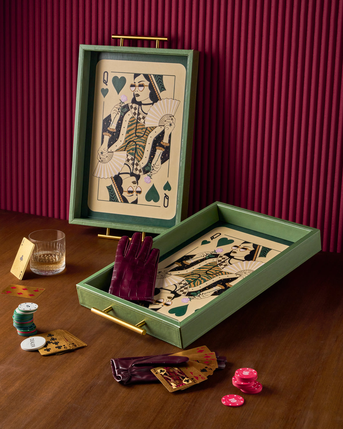 Retro Queen Tray