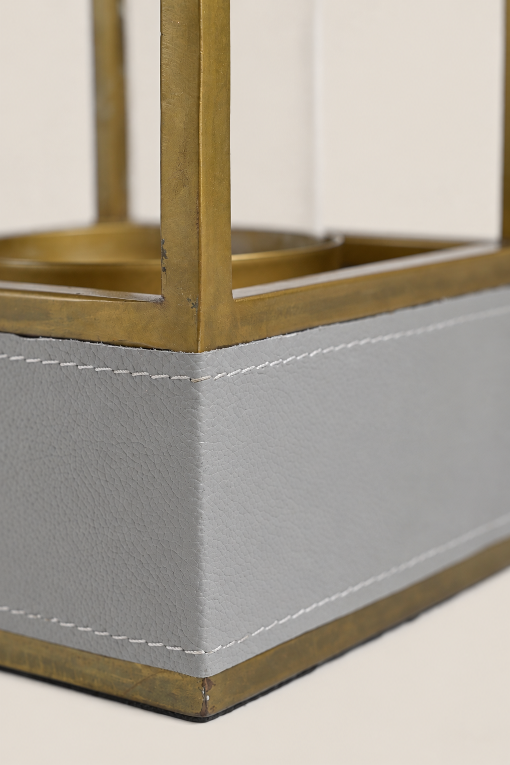 THE FRAME LANTERN