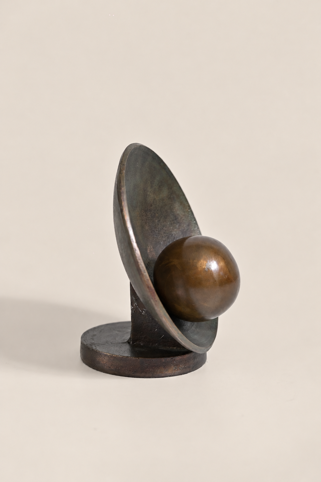 THE ECLIPSE SCULPTURE